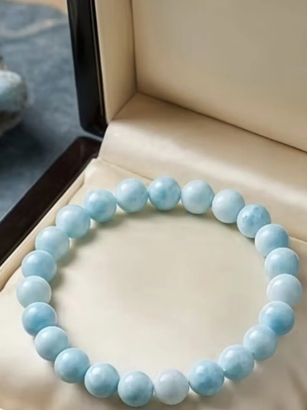 🩵🩵NEW🩵🩵 PRETTY!! 8MM LARIMAR Beaded Stretch Bracelet